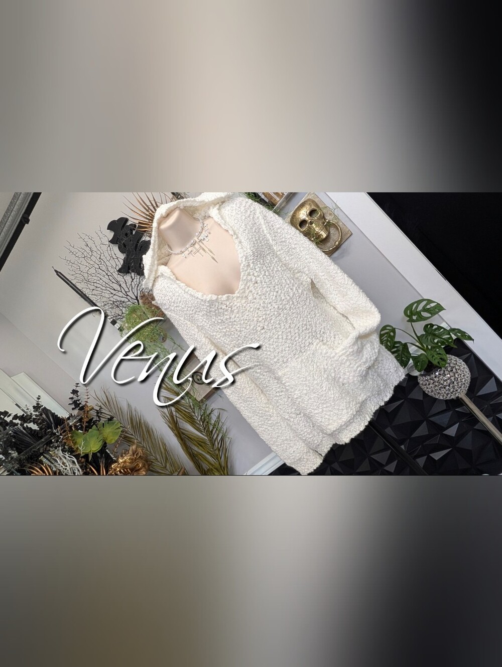 Venus Oversized Hood V Neck Sherpa Knit Hoodie XL